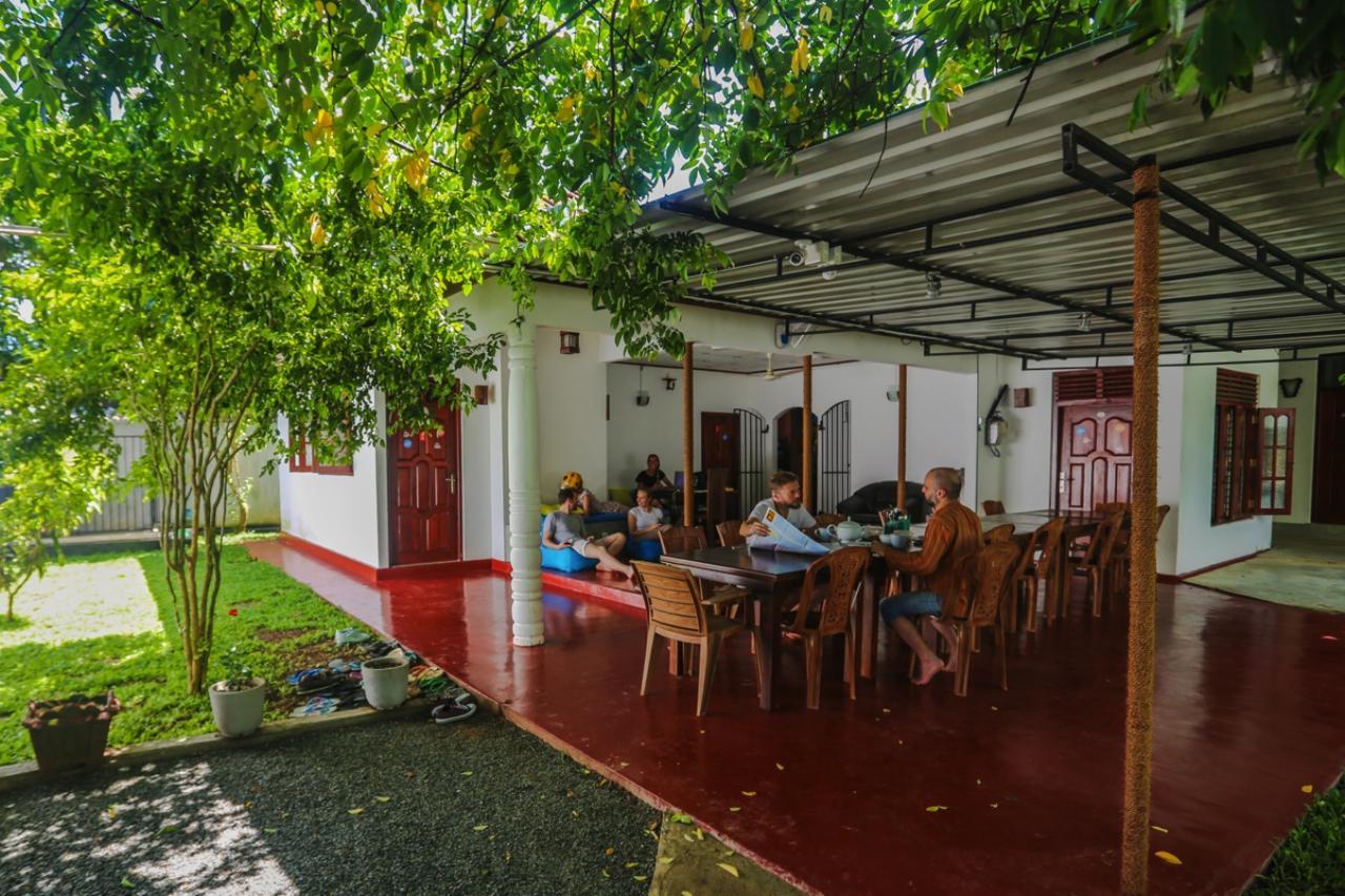 Gihan Guesthouse Mirissa Extérieur photo