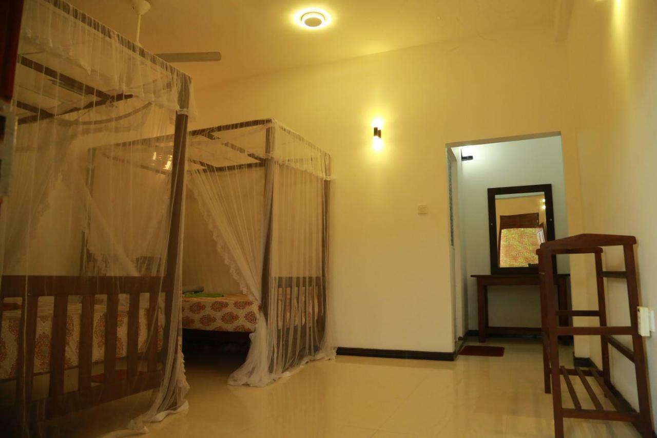Gihan Guesthouse Mirissa Extérieur photo