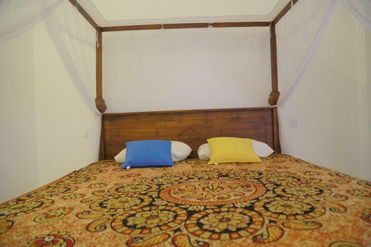 Gihan Guesthouse Mirissa Extérieur photo